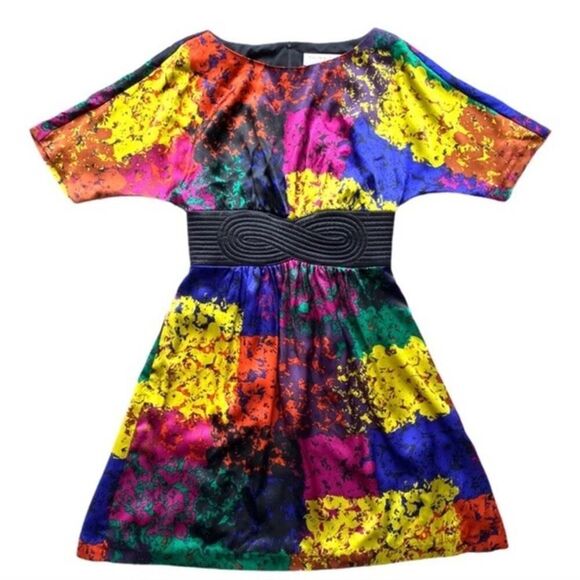 Trina Turk Dresses & Skirts - Trina Turk Fosse 100% Silk Multicolor Dress Size 10 Vibrant Print Waist Detail